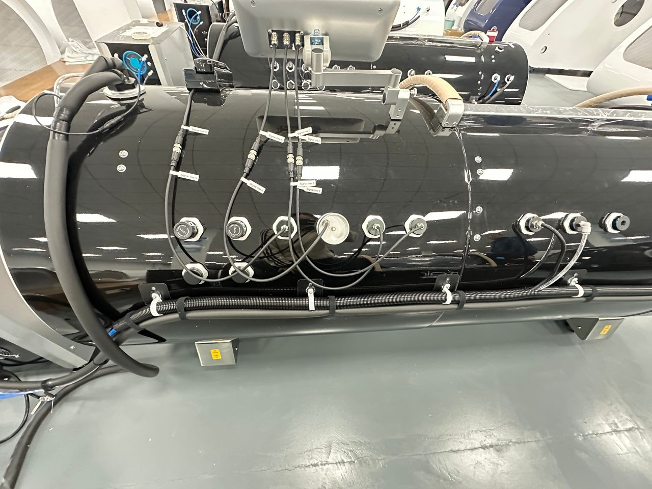TimeCapsule Vision C750+ | 2.0 ATA Hard-Shell Hyperbaric Oxygen Chamber